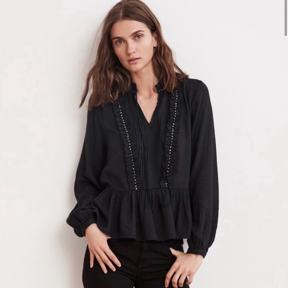 Velvet by Graham and Spencer black top. Size small, excellent condition.